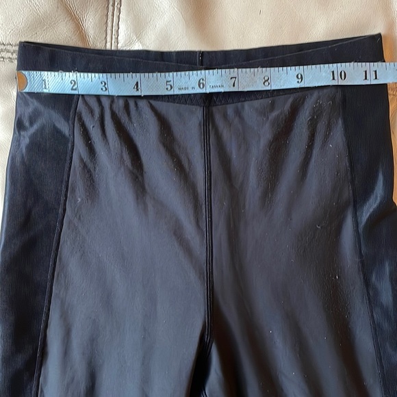 CW -X Women’s Endurance Generator Insulator Tharmal  Compression Tight M - Picture 8 of 13